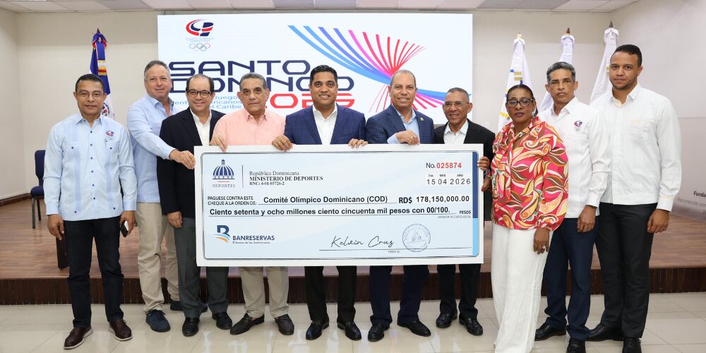Kelvin Cruz entrega RD$178 millones más para atletas