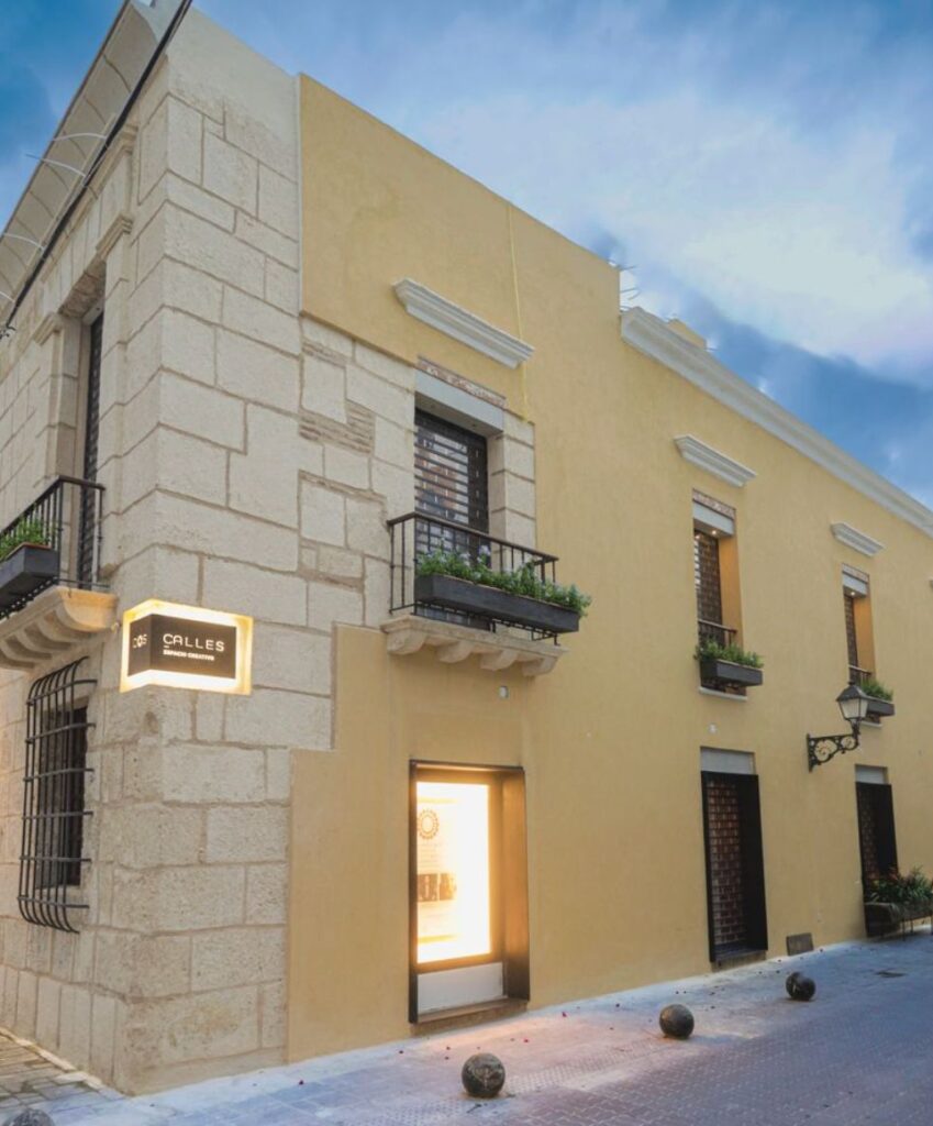 Dos Calles, Espacio Creativo, presenta el concierto operístico con el tenor Enrique Pina - Noticias de hoy en República Dominicana | último minuto