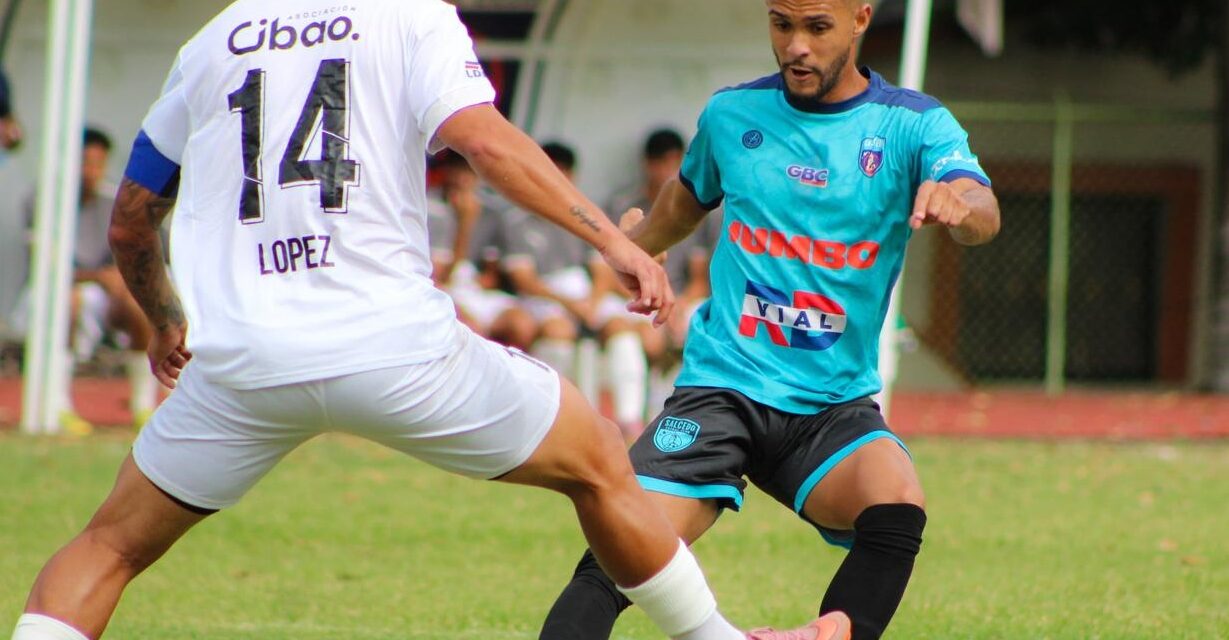 Salcedo FC vence OyM y clasifica a la semifinal