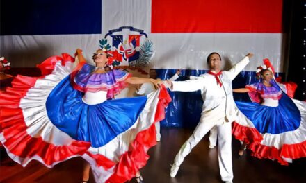 Los niños africanos hacen cabriolar al mundo