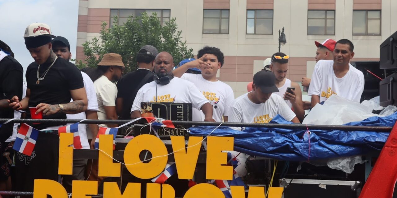 “I Love Dembow” regresa al Gran Desfile Dominicano en el Bronx
