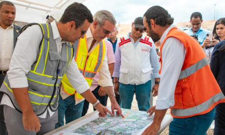 Abinader supervisa avances en plan de Avenida República de Colombia