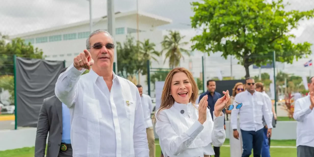 Abinader y Carolina Mejía inauguran el Malecón Deportivo de Santo Domingo