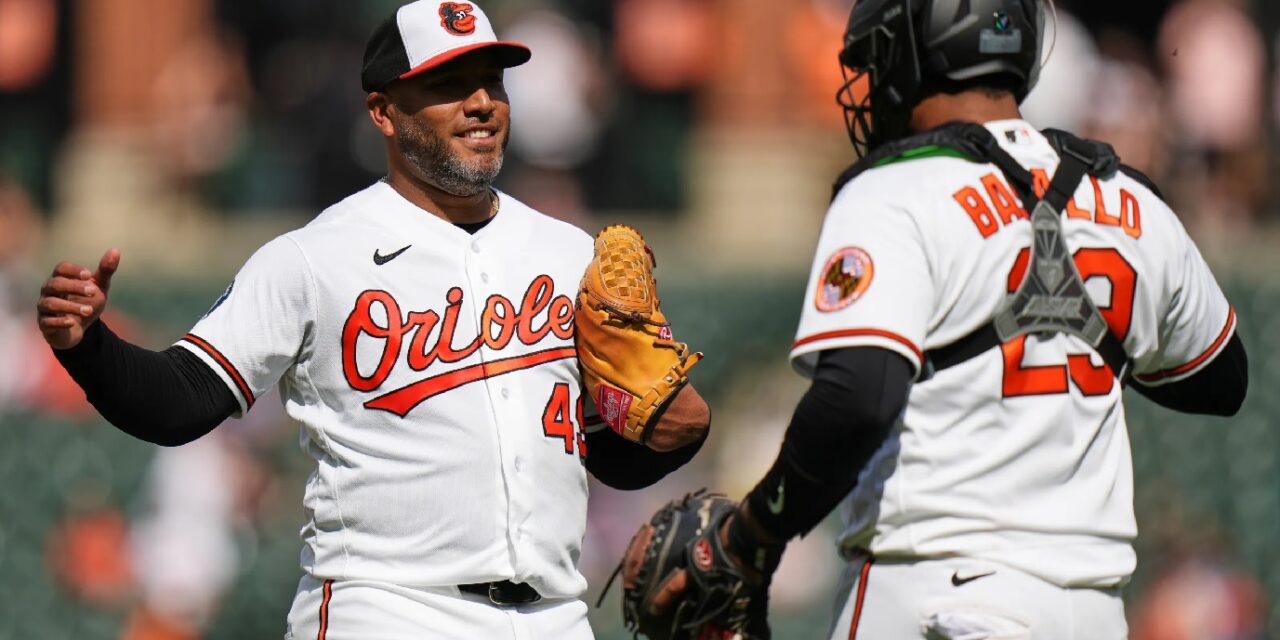 ¡Sin precedente! Samuel Basallo finaliza un selección con duelo de ABS exitoso