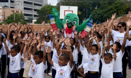 Santo Domingo se llena de alegría con el inicio del software «Colí en tu Escuela»