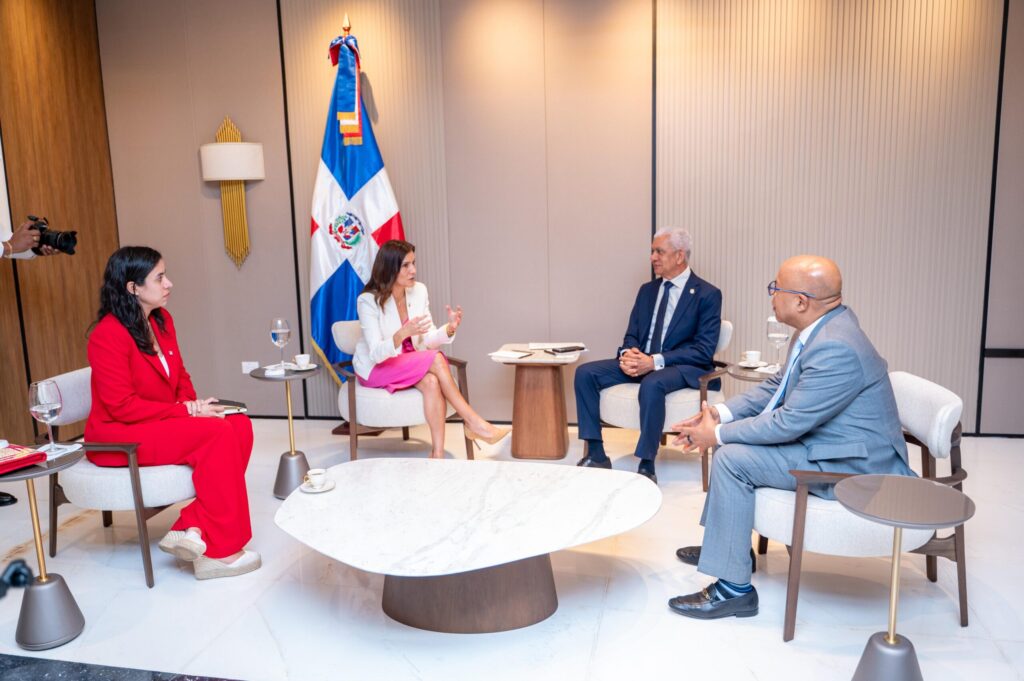 Congreso Nacional y embajador de Estados Unidos abordan agenda legislativa y cooperación bilateral | 2 | Congreso Nacional y embajador de Estados Unidos abordan agenda legislativa y cooperación bilateral - Noticias de hoy en República Dominicana | último minuto
