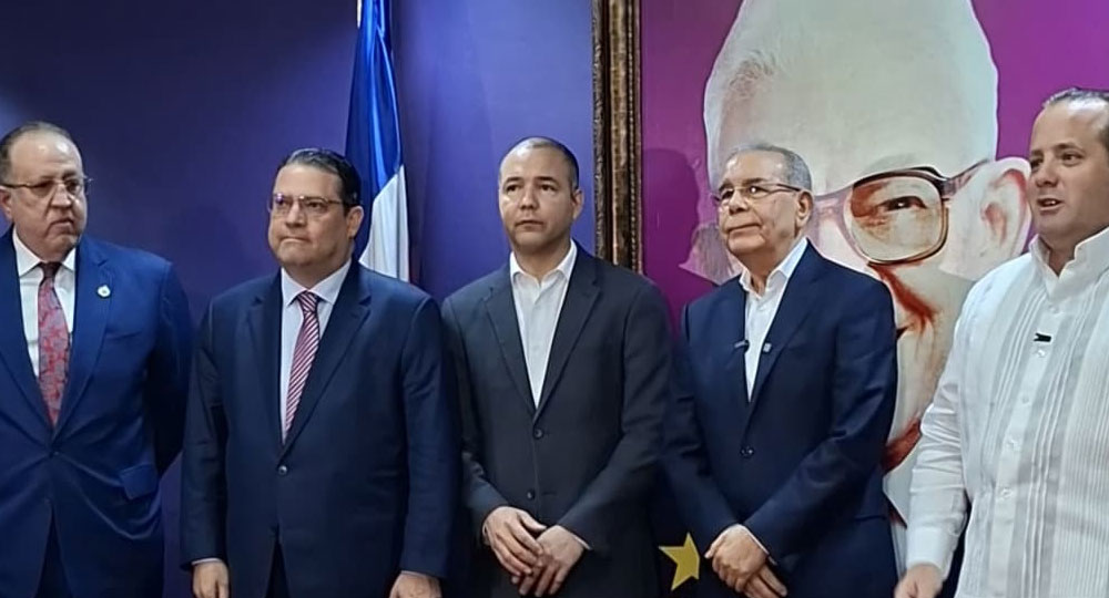 Danilo Medina se reúne con el Gobierno y a la calma de un plan para mitigar mercancía de la crisis en Medio Oriente – RC Noticias