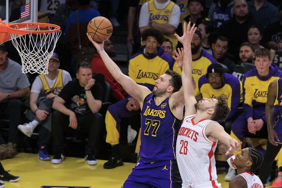 La NBA hace una excepción con Doncic por el partida de su hija y podrá optar al MVP | De Postrero Minuto