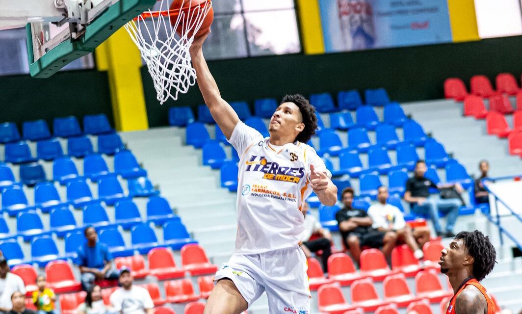 Héroes de Moca arrollan a Leones de Santo Domingo con dominio total | De Postrer Minuto