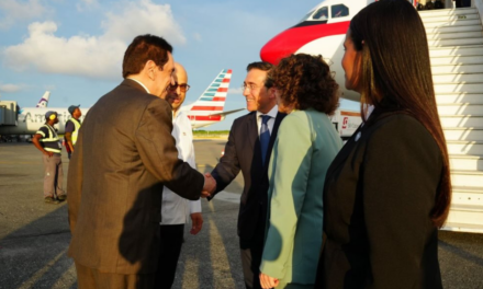 La ministra española de Asuntos Exteriores llega a República Dominicana en reconocimiento oficial