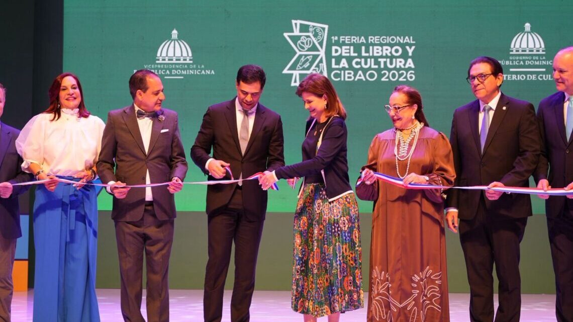 Raquel Peña inaugura Feria Regional del Libro Cibao 2026 en Santiago