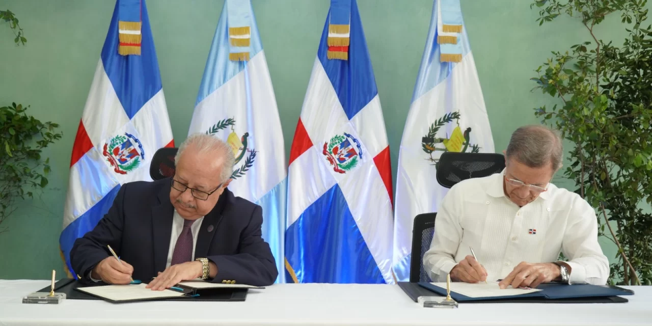 República Dominicana y Guatemala crean foro doble para acorazar relaciones económicas