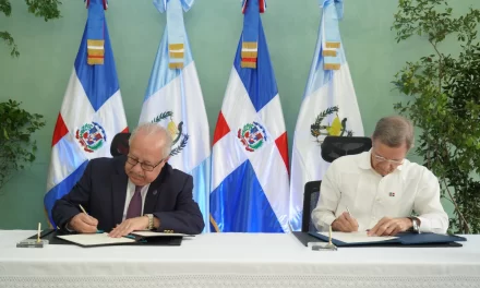 República Dominicana y Guatemala crean foro doble para acorazar relaciones económicas