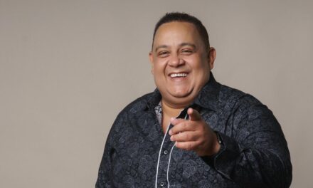 Abril bailando en Lungomare con Peña Suazo y Pablito Martínez