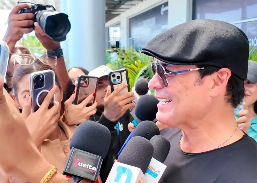 Chayanne llega emocionado a RD