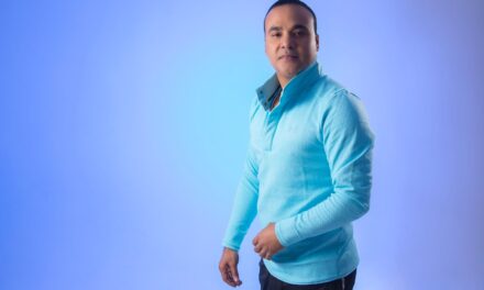 Zacarías Ferreira celebra certificación Multi-Platino