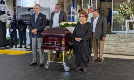 Ayuntamiento del Distrito Nacional rinde homenajes