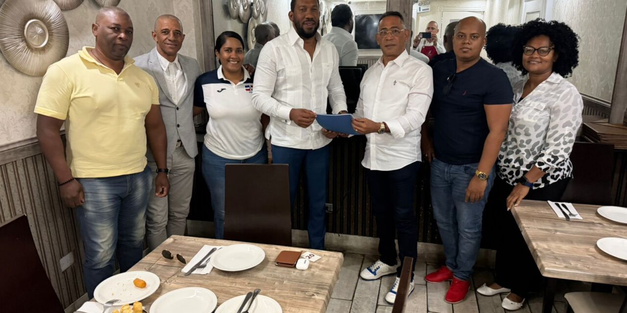 Comisión de Esgrima del COD le entrega al nuevo comité ejecutor de Fedomes