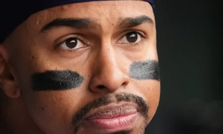 Francisco Lindor defiende al mánager Carlos Mendoza tras 11ma derrota seguida de Mets