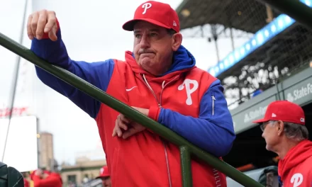 Phillies despiden a Rob Thomson y nombran a Don Mattingly como mánager eventual