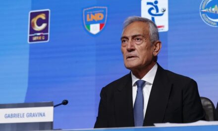 Renuncia el presidente del fútbol italiano tras fracaso rumbo al Mundial | De Postrero Minuto