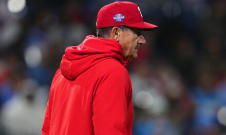 Filis despiden a Rob Thomson y nombran a Mattingly como dirigente fugaz | De Extremo Minuto