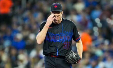 Max Scherzer es colocado en cinta de lesionados y complica rotación de Toronto | De Extremo Minuto