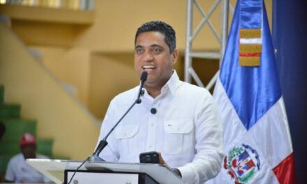 Kelvin Cruz califica de “inaceptable” el trastorno del Estadio Quisqueya y advierte posibles sanciones | De Posterior Minuto