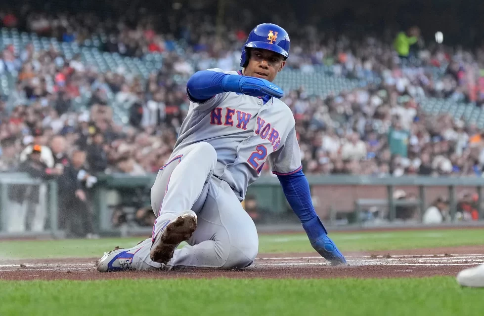 Juan Soto abandona maniobra de Mets en presencia de Gigantes por sacudida en pantorrilla derecha