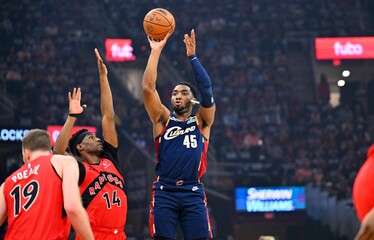 Cavaliers dominan a Raptors y toman delantera 2-0 en la serie | De Zaguero Minuto