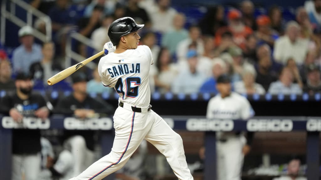 Sanoja y Caissie lideran triunfo de Marlins para dividir serie delante Rojos | De Postrer Minuto