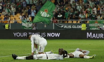 Bellerín rescata al Betis en el descuento y frena al Real Madrid | De Postrero Minuto