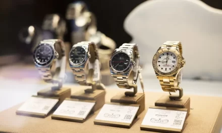 Investigan a futbolistas de élite por negocio de relojes de ingreso variedad de contrabando