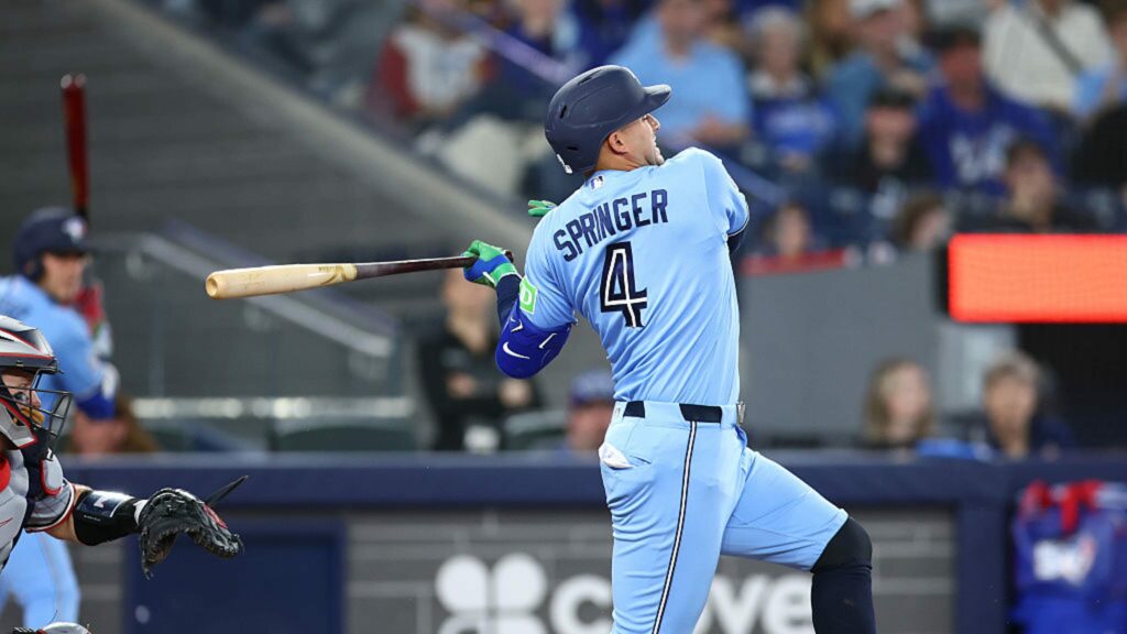 Springer abandona el partido frente a Mellizos por una fractura en un dedo del pie