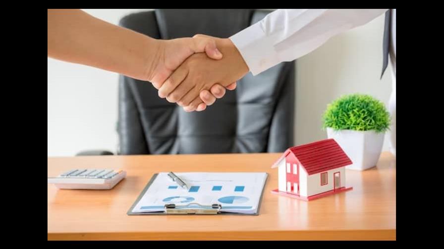 Proyecto de ley exigiría que agentes inmobiliarios operen con abuso en República Dominicana