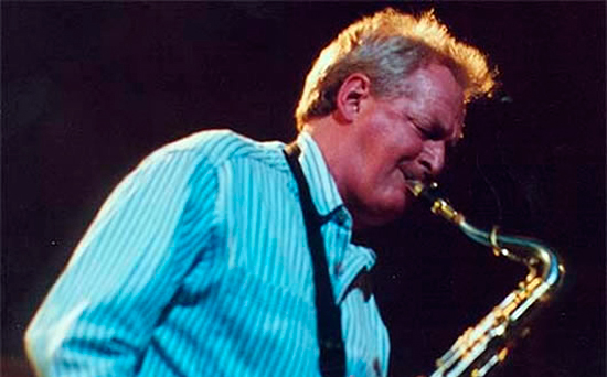 Muere Dick Parry, saxofonista de Pink Floyd