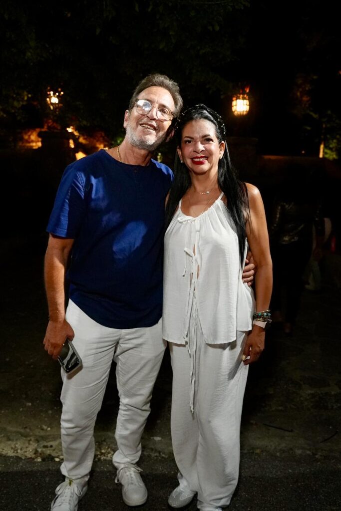 Fanáticos de todas las edades llenan Altos de Chavón para disfrutar de Isabel Pantoja - Noticias de hoy en República Dominicana | último minuto