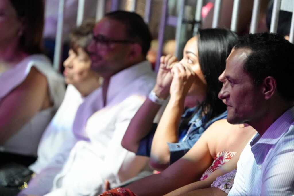 Faride Raful disfruta emocionada del concierto de Isabel Pantoja - Noticias de hoy en República Dominicana | último minuto