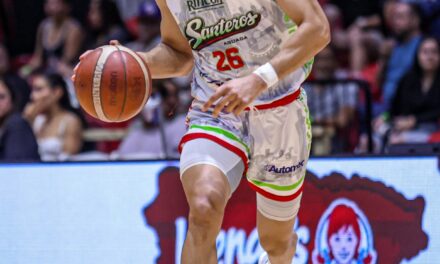 Rigoberto Mendoza, cámara angular de los Santeros de Aguada