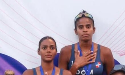 Paniagua y Cleto hacen historia en balonvolea playa