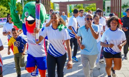 En Neyba acogen la hachón de los Centroamericanos
