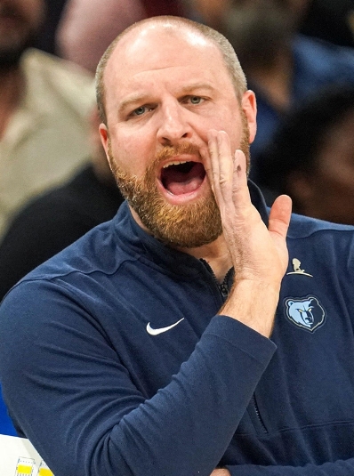 Taylor Jenkins es nuevo preparador de Milwaukee