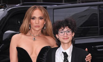 Hija de Jennifer López y Marc Anthony sorprende al graduarse