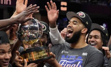 Karl-Anthony Towns celebra presentación de los Knicks a las Finales: “Es un honor hacerlo con el equipo que apoyé toda mi vida” | De Postrer Minuto