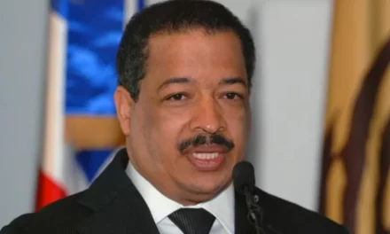 Roberto Rosario Márquez analiza posiciones del PLD y Fuerza del Pueblo de cara a las elecciones de 2028 – RC Noticias