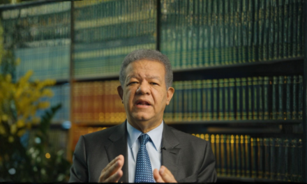 Leonel Fernández continúa sesiones de trabajo interno de la Fuerza del Pueblo este fin de semana – RC Noticias