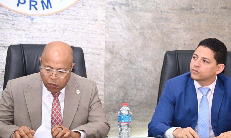 Bloque de diputados del PRM apoya ampliar dilema de autoridades del partido – RC Noticias