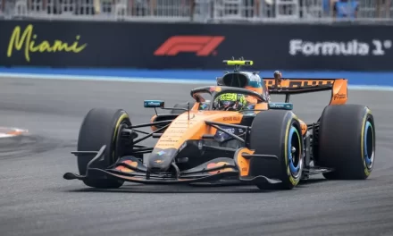 Norris lidera el doblete de McLaren en la prueba sprint de Miami