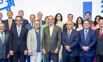 Inefi lleva utillaje deportiva a 10 centros de la frontera