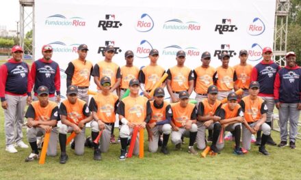 Guananito campeón 14-15 primaveras de béisbol RBI